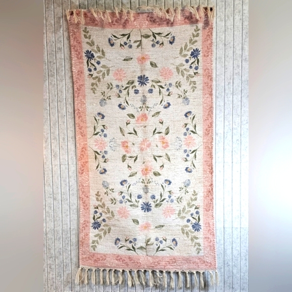 Rachel Ashwell Farmhouse Floral Tapestry Rug Shabby Chic Accent Fringe 25x45 - Picture 3 of 4